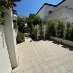 C&c Baia Апартаменты